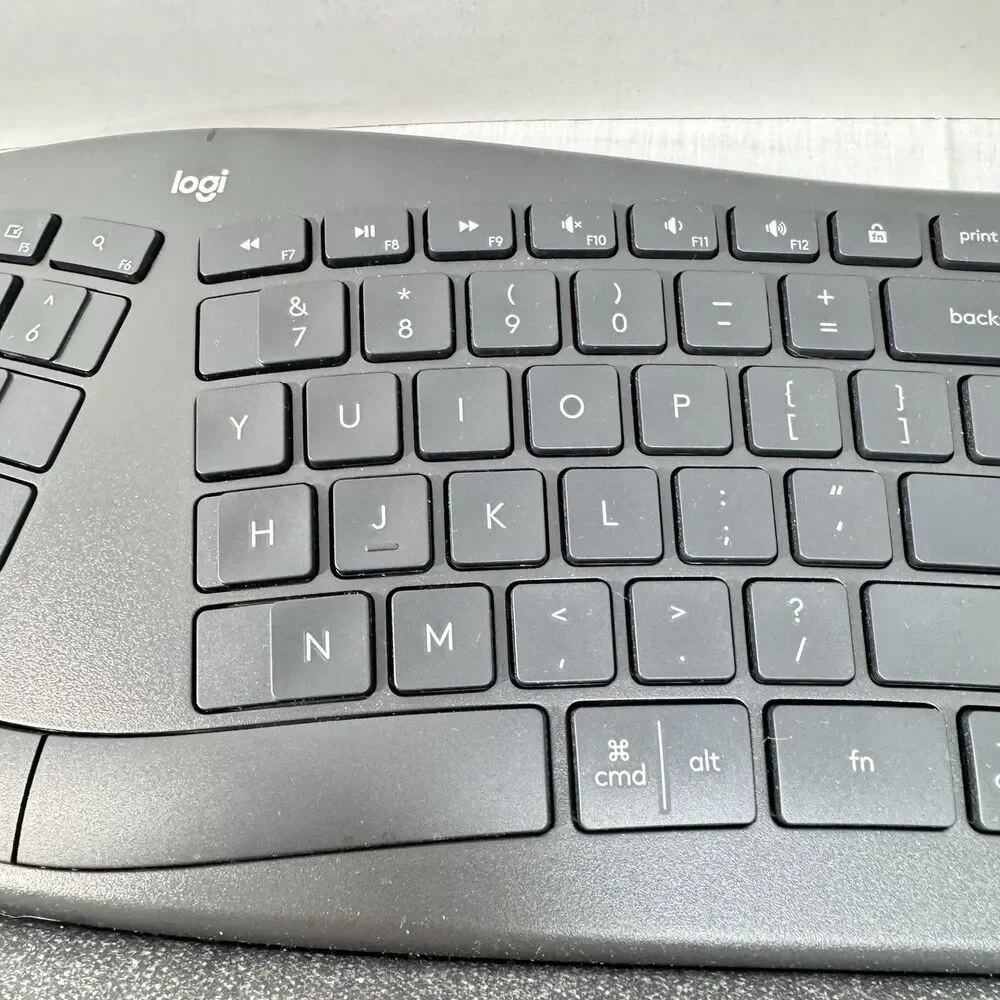 Logitech Ergo K860 Wireless Ergonomic Keyboard - Split Keyboard Dongle & Battery